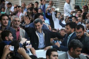 محمود احمدی نژاد «عاشق خودنمایی های سیاسی»
