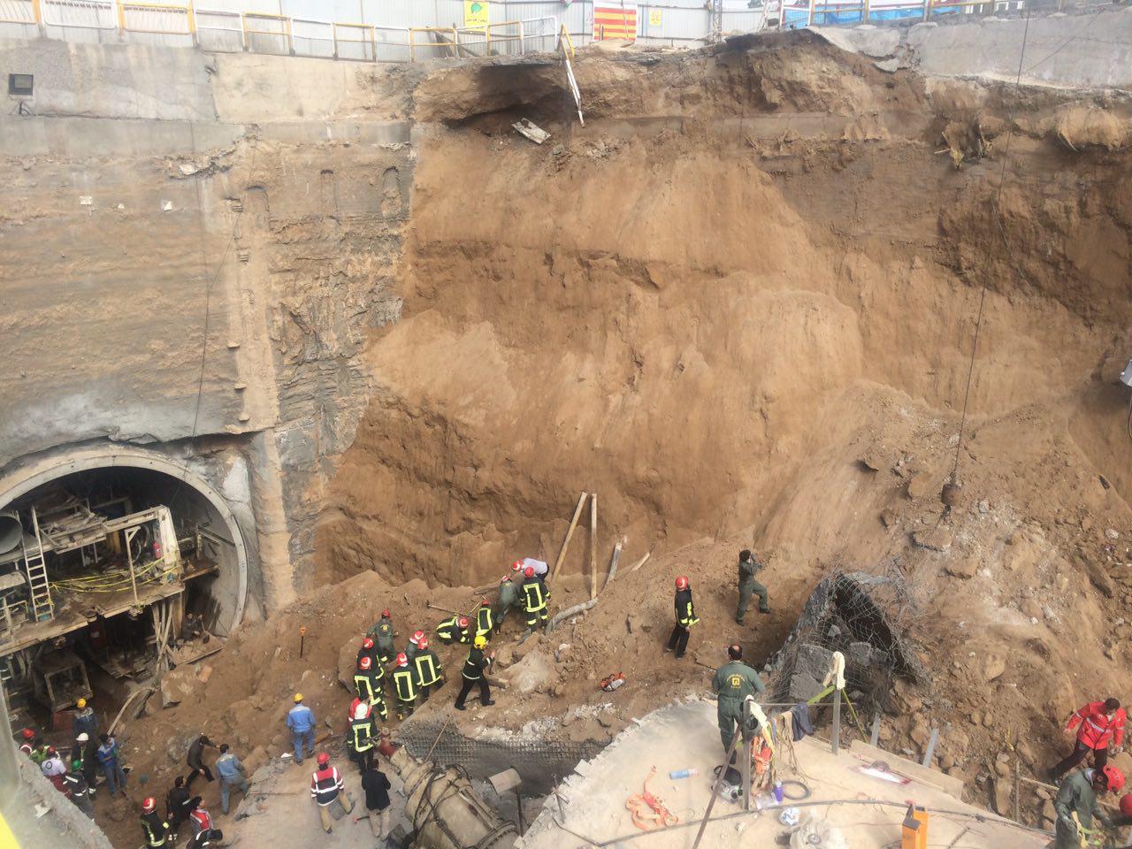 پیدا شدن پیکر سومین کارگر محبوس در زیر آوار متروی قم