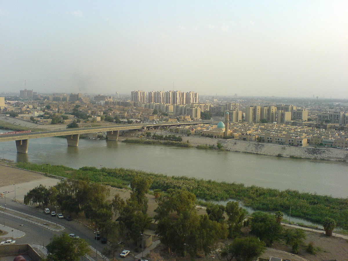 راه‌اندازی مرکز تجاری ایران در شهر بغداد / توسعه روابط اقتصادی و تجاری ایران و بغداد