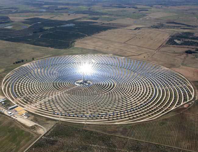 دو نیروگاه خورشیدی در شهرستان مهریز ساخته می شود