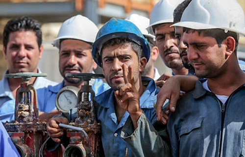 کارگران دود کارخانه‌ها را ببینند نه قفل و زنجیر آنها را