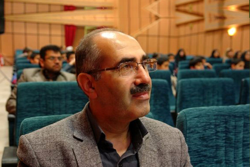 رمزگشایی علی خانجانی از قصه‌های عامیانه | نرم‌افزار «فرهنگ قصه‌شناسی یلدا» تولید می‌شود