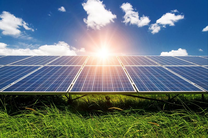 برگزاری مناقصه عمومی سرمایه‌گذاری جهت احداث ۴ هزار مگاوات نیروگاه خورشیدی