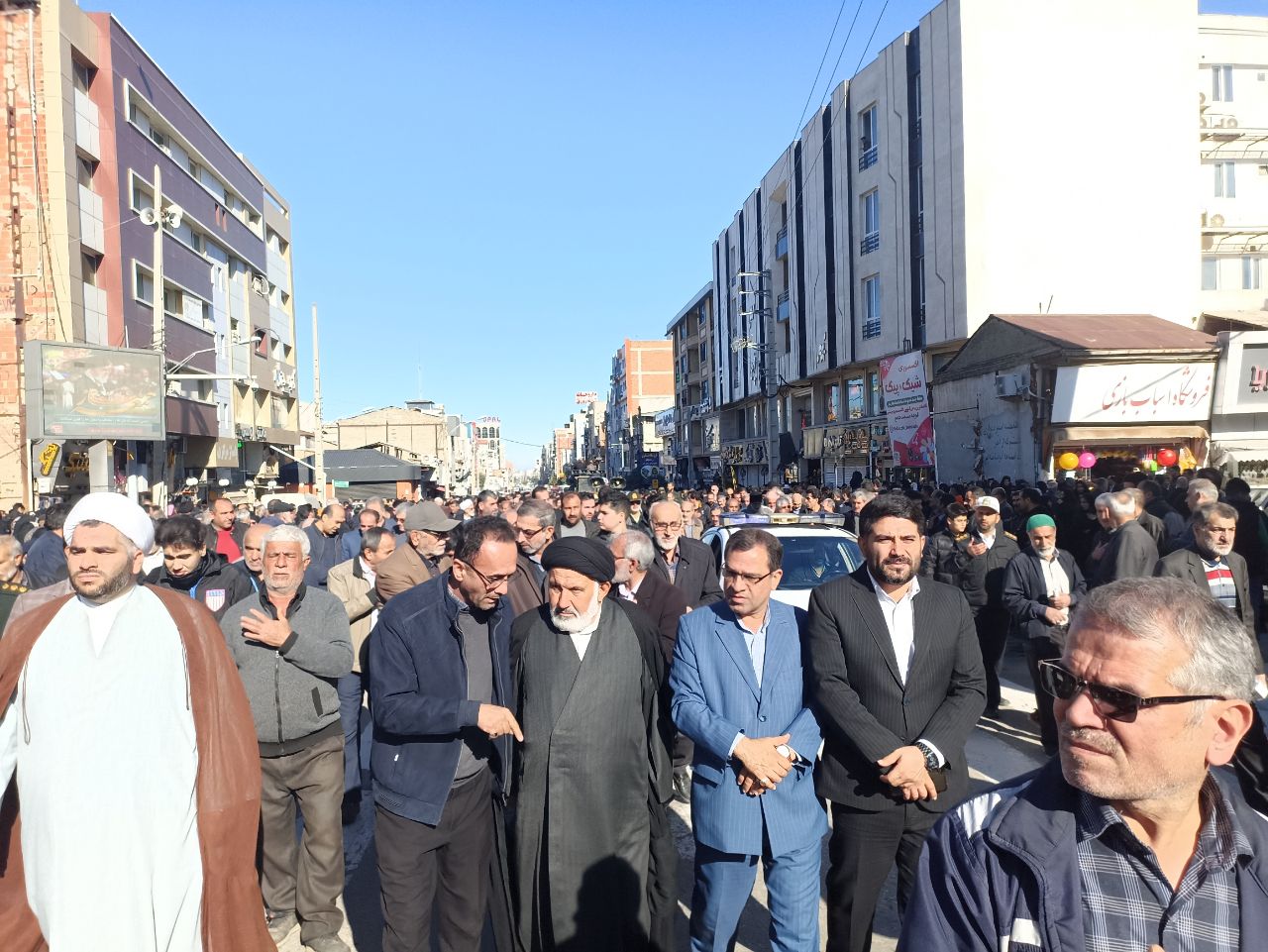 برگزاری مراسم تشییع پیکر پاک جاسم حسینیان در بهشهر