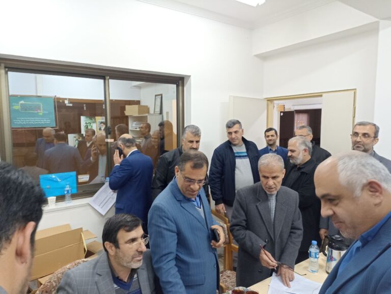 بازدید فرماندار بهشهر از محل استقرار و تقسیم تعرفه رای و جایگاه تحویل صندوق ها